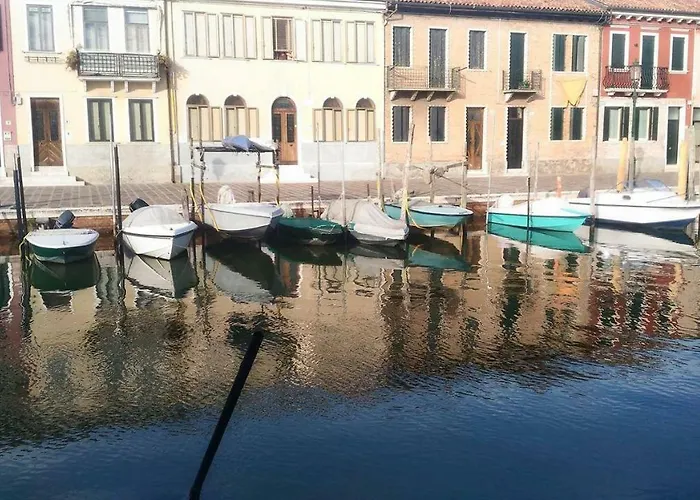House On The Water Murano Apartman *