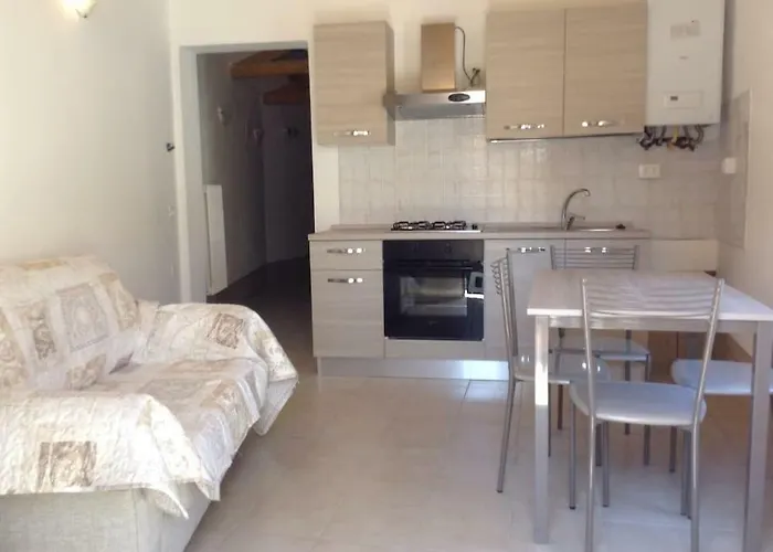 House On The Water Murano * البندقية